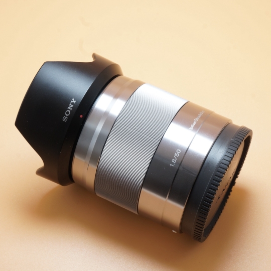 Ống kính SONY SEL 18-55, 16-50, 55-210, 16mm F2.8 mới 95 -99%. Đầy đủ cáp hood